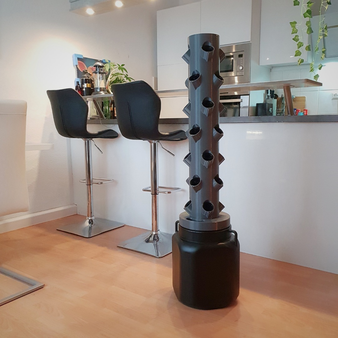 Hydroponik Turm in einer Küche
