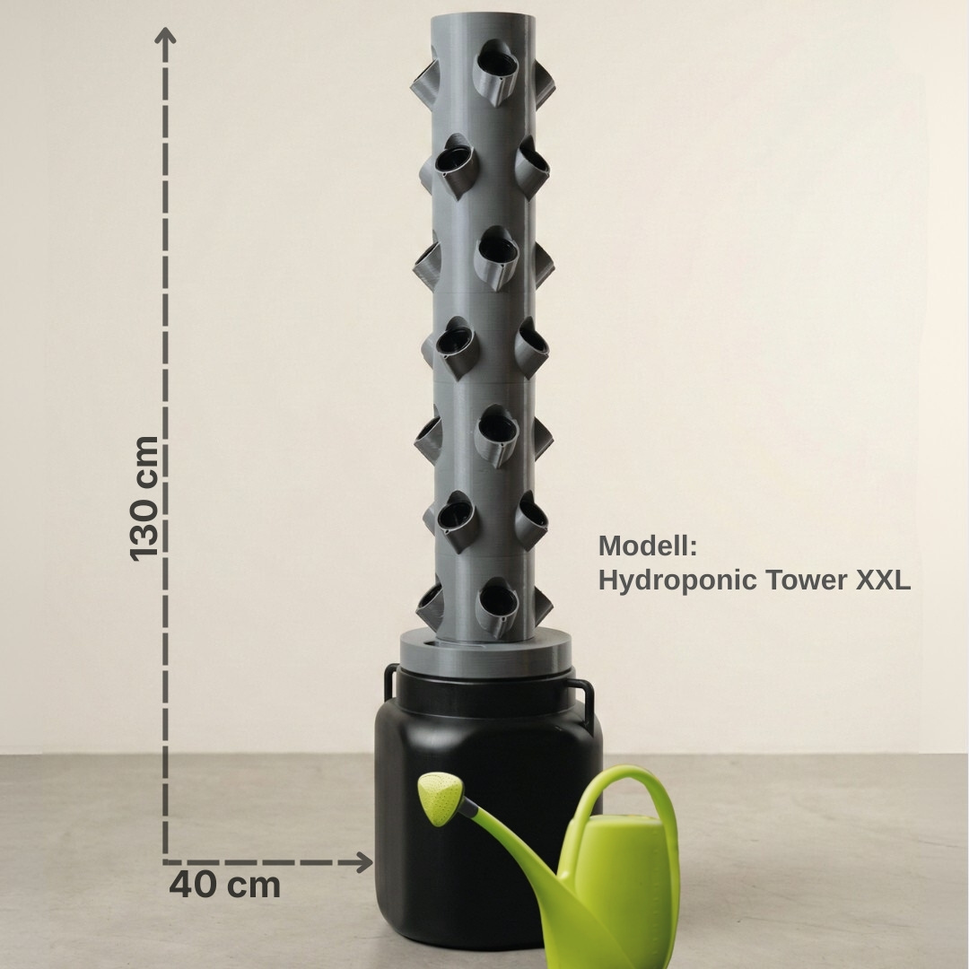 Hydroponic Tower mit Gießkanne.